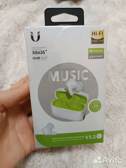 Наушники беспроводные новые