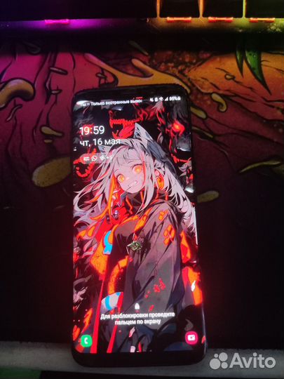 Samsung Galaxy S8, 4/64 ГБ