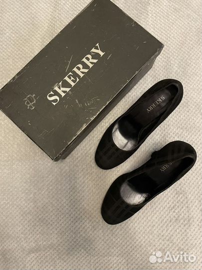 Женские туфли Skerry