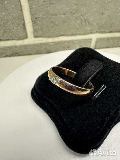 Кольцо кольцо с бриллиантом 585 пробы