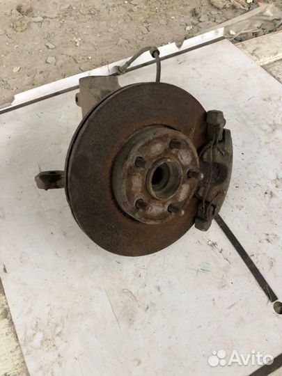 Диск тормозной передний правый Ford Focus 3 седан