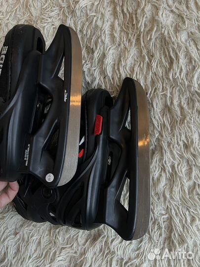 Коньки хоккейные детские