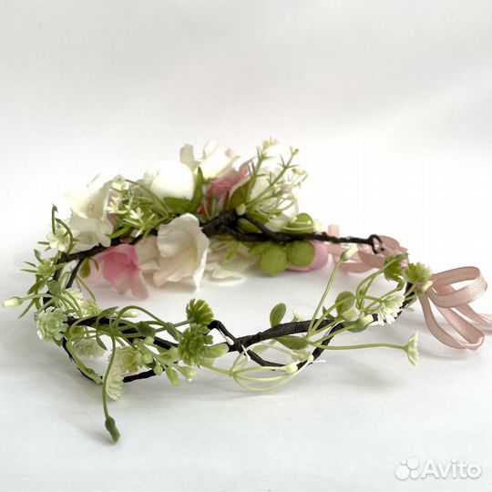 Венок на голову из цветов односторонний розовый