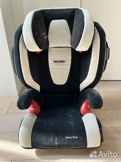 Автокресло Recaro monza nova