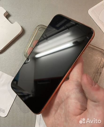 iPhone Xr, 64 ГБ