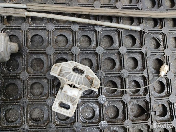 1779721 Моторчик стеклоподъемника левый Daf XF105