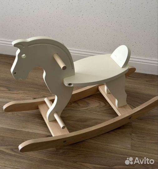 Детская качалка лошадь