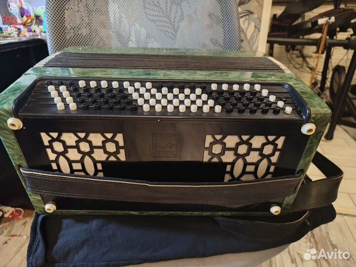 Баян Этюд 205м2