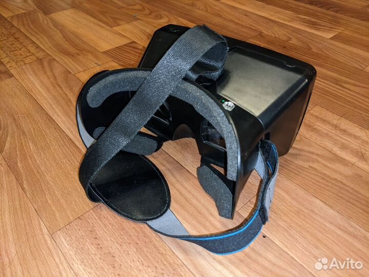 Очки виртуальной реальности для смартфона