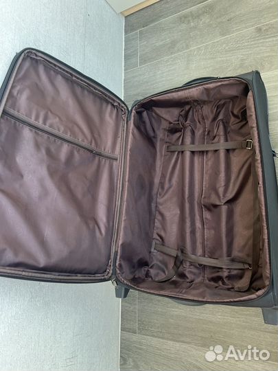 Чемодан на колесах