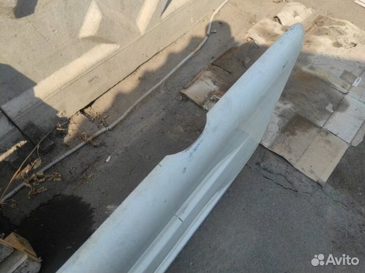 Спойлер боковой на топливный бак левый Man Tgx