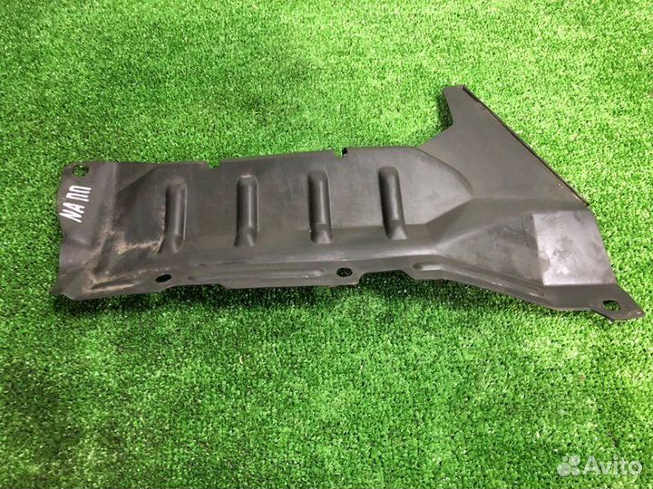 Пыльник бампера Nissan Almera N16 1.5 QG15 2005