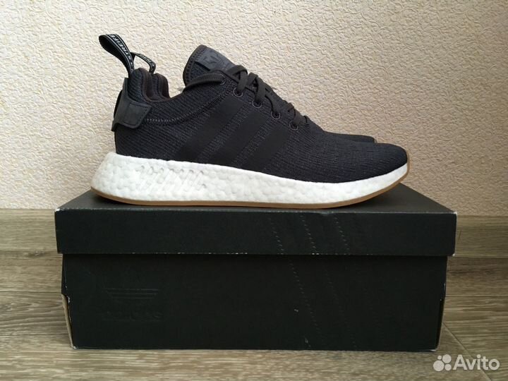 Cq2400 adidas sales