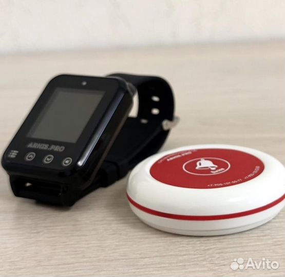 Кнопка вызова официанта и часы пейджер Элит