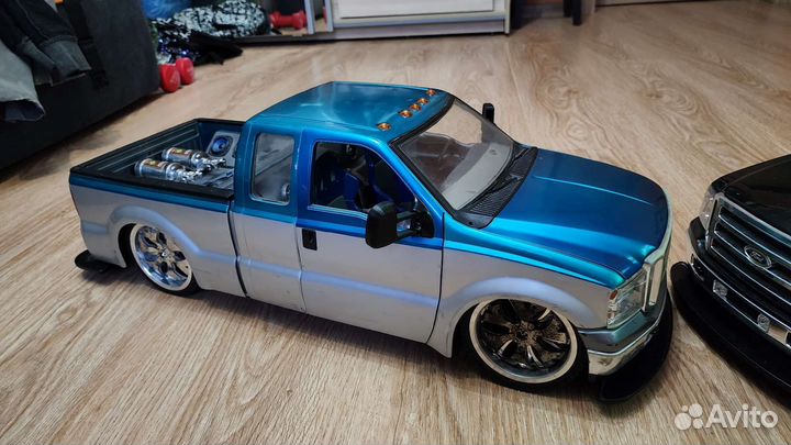 Большой джип пикап Ford 350 для фигур 1:6