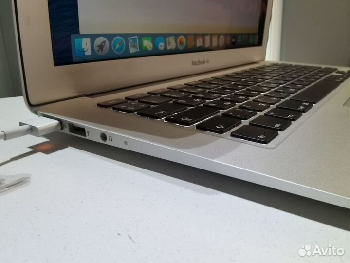 Macbook Air 13 Mid 2012 Md231rs/A Core I5 + Ssd