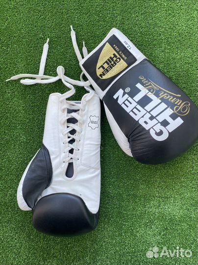 Боксёрские перчатки