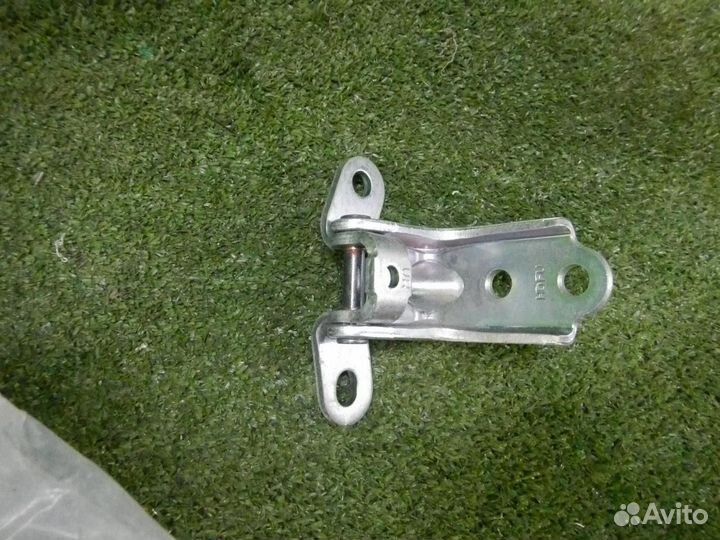 Петли двери задняя правая верхняя KIA Ceed 2 (2012