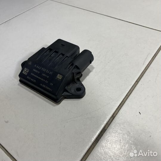 Реле свечей накала Mercedes-Benz GLE W166