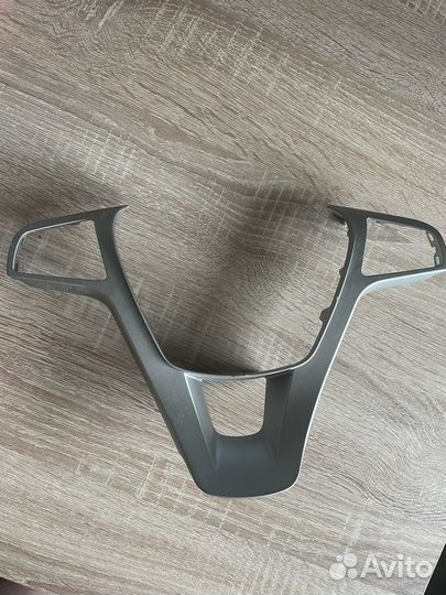 Накладка на руль Лада веста