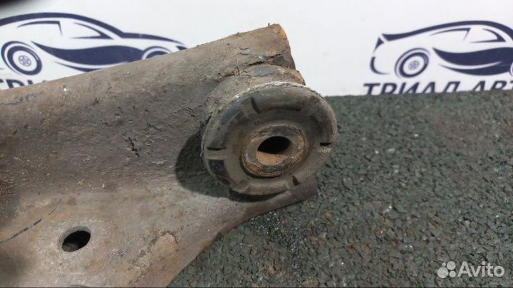 Рычаг задний правый Volkswagen Touareg NF 3.0