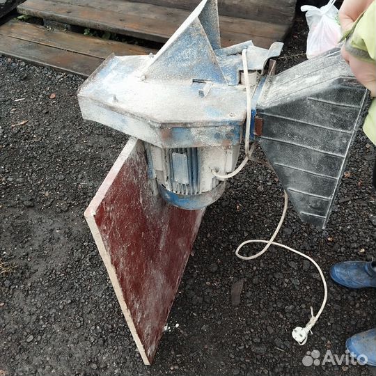 Зернодробилка бу