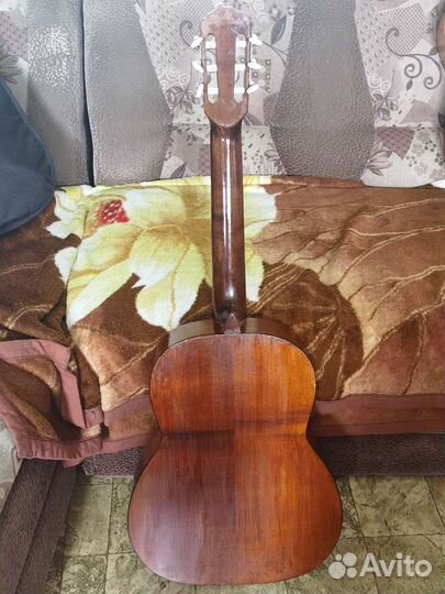 Классическая гитара cremona