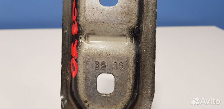 Петля двери багажника правая BMW X1 F48 2015-2023