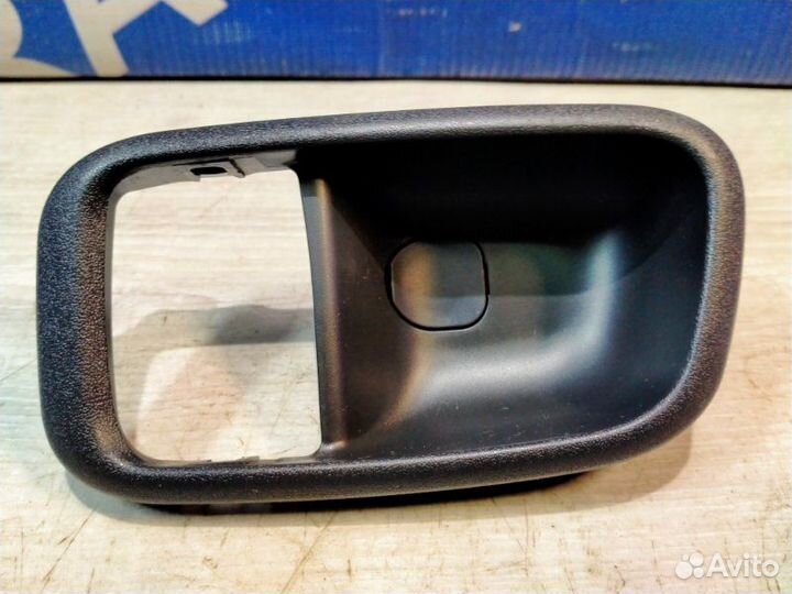 Накладка ручки двери левая Toyota Crown JZS155