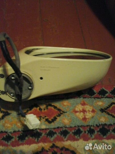 Правое зеркало правое на марч кузов ак12