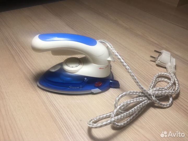 Утюг дорожный