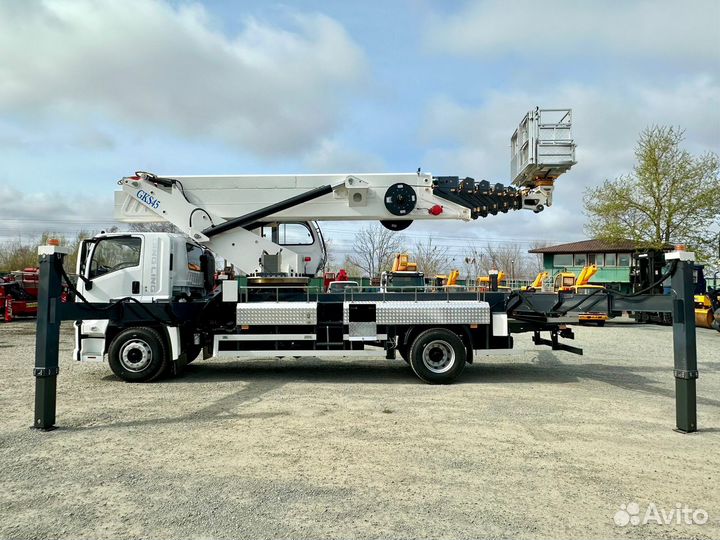 Isuzu Giga автовышка 45 метров