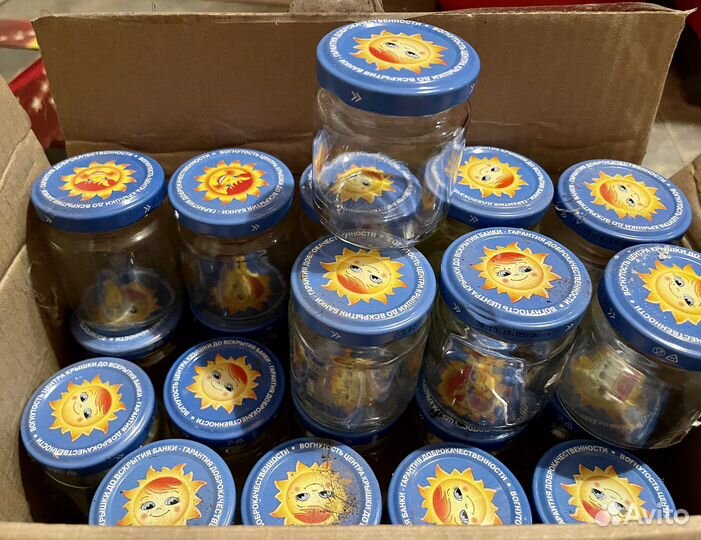 Баночка с винтовой крышкой