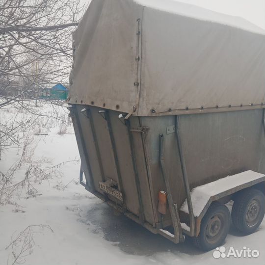 Прицеп коневозка