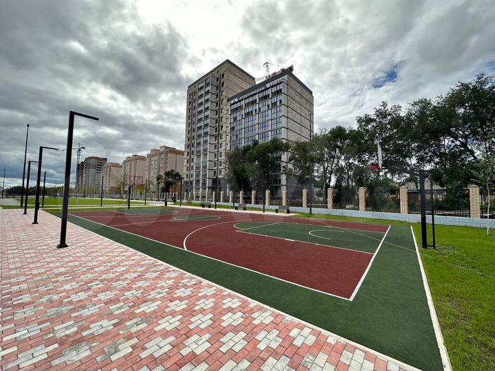 2-к. квартира, 65 м², 2/14 эт.