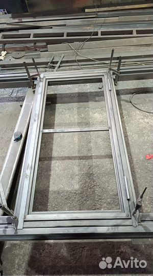 Откатные ворота 4х2 +калитка встроенная Т-профиль