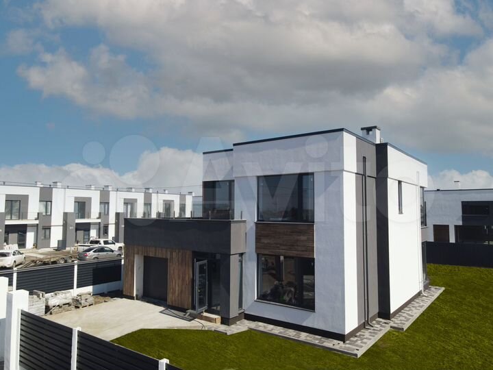 Дом 253 м² на участке 6 сот.