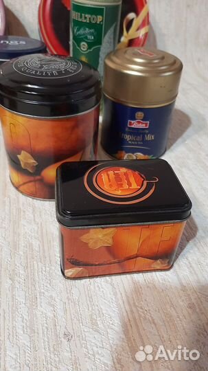 Банки жестяные из-под печенья, чая пакетом
