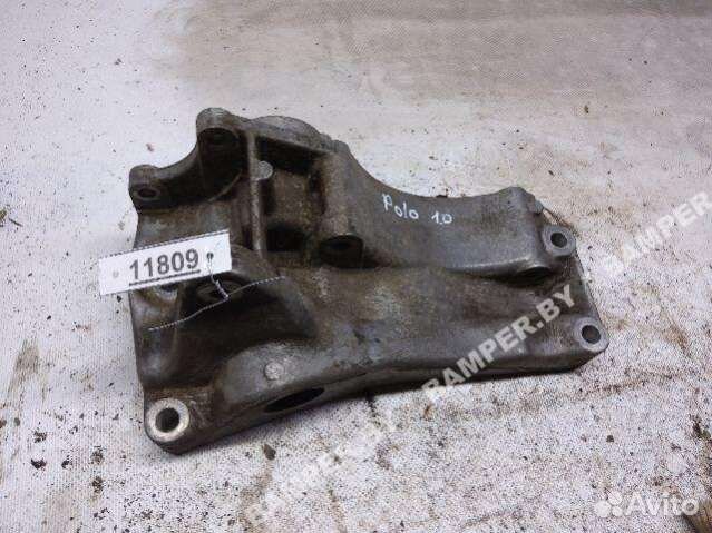 Кронштейн генератора Volkswagen Caddy 030145169H