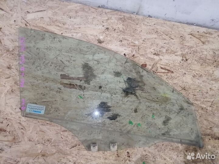 Стекло двери передней правой мазда 3 бк седан