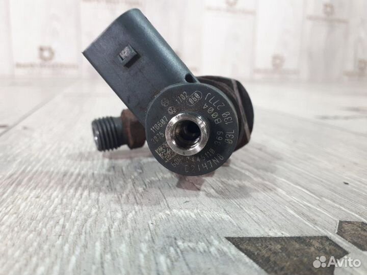 Форсунка дизельная электрическая Volkswagen Passat