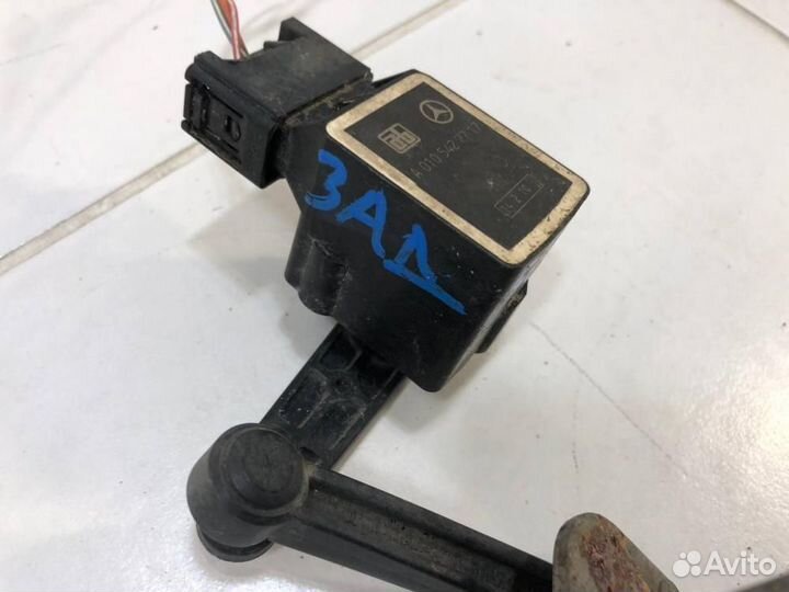 Датчик положения кузова Mercedes-Benz M-класс W164 рестайлинг (2008—2011)