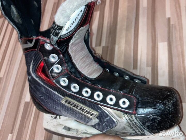 Хоккейные коньки bauer vapor