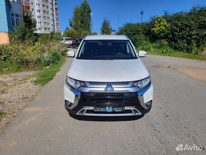 Mitsubishi Outlander 2.0 CVT, 2021, 58 750 км