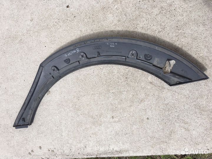 Накладка крыла заднего правого Audi A4 b8