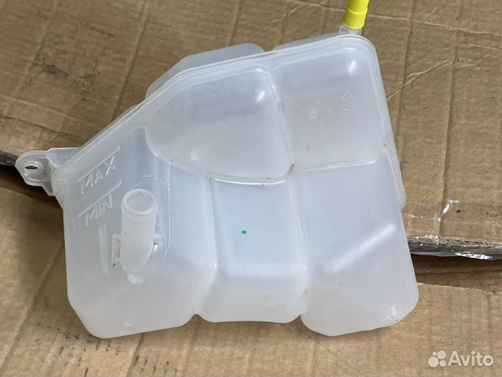 Расширительный бачок Ford fusion / fiesta оригинал