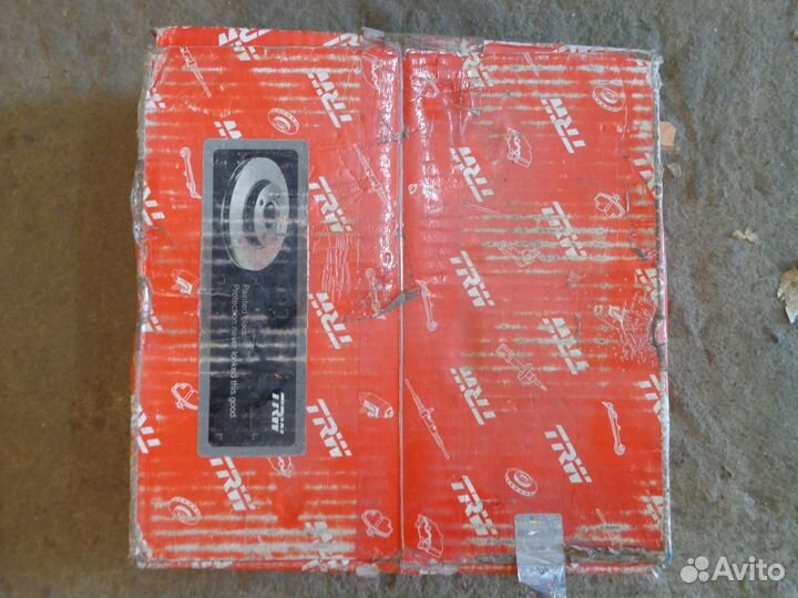 Accent c 94 г Диски тормозные новые передние. TRW