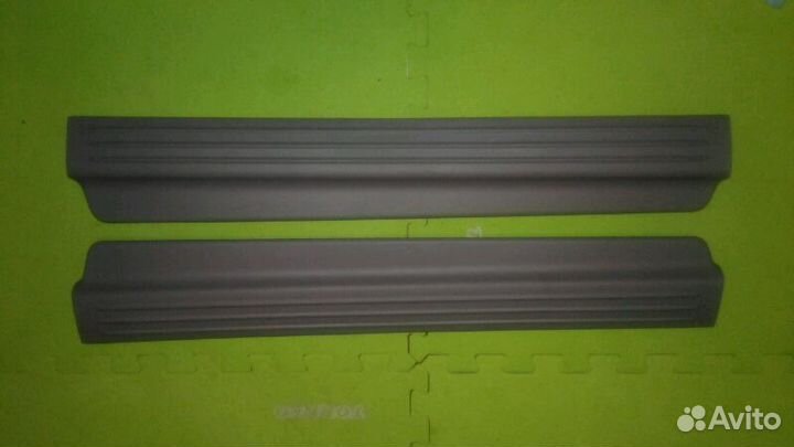 Накладки на Mitsubishi Pajero sport 2