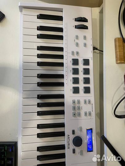 Midi клавиатура Arturia Keylab Essential 88