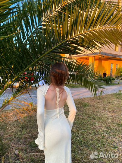 Вязаное платье